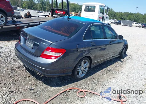 2008 Mercedes-Benz C 300 Luxury 4Matic/Sport 4Matic из США, поврежденный, VIN WDDGF81X18F111792
